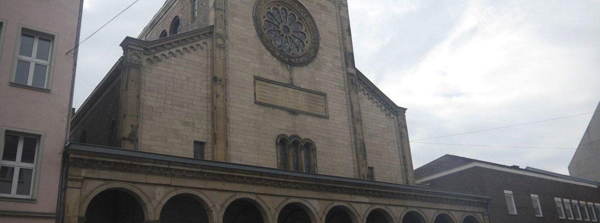 Claudius Therme: Trinitatiskirche Köln, Quelle: Reisebüro kugeleis reisen