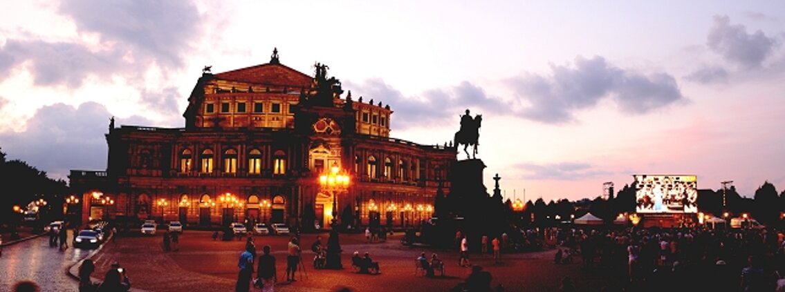 Führung in der Semperoper Dresden: Semperoper Dresden, Quelle: DML-Namensnennung-Kommerziell