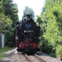 Fahrt mit der Lößnitzgrundbahn Radebeul: Sophie Stoisieck - Schmalspurbahn