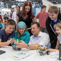 Messe modell - hobby - spiel - ROBOTNIK: Gruppe Robotnik